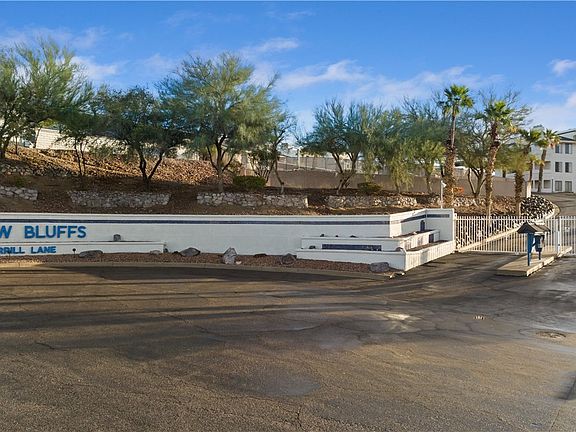 3rd image of 2022 E Merrill Lane #9E
