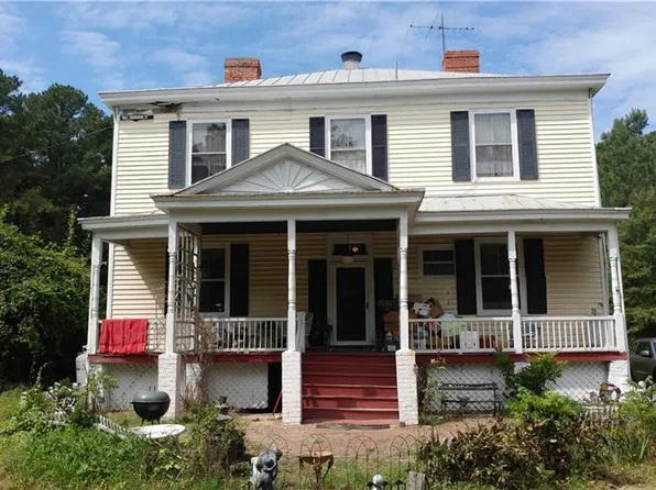 1973 Kutchen St, Petersburg, VA 23805