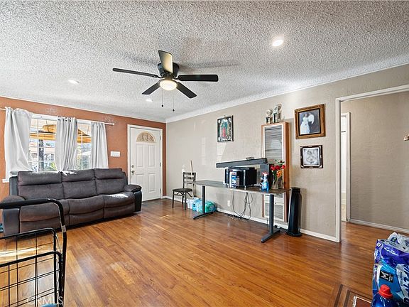 5th image of 11138 Linden St