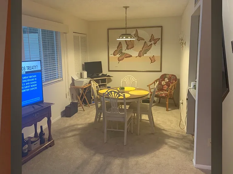 557 Midway Dr #B — Photo 10