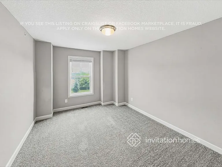10948 Yalta St #B — Photo 12