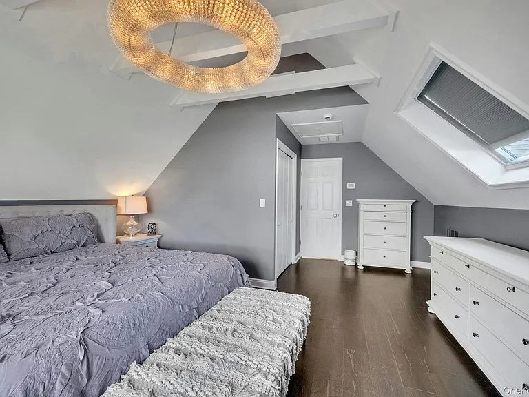 4 Lorraine Dr — Photo 20