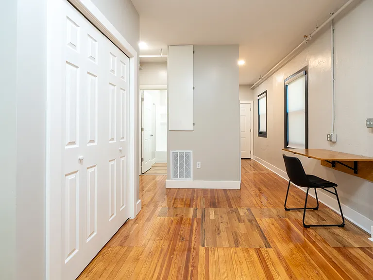 2328 E Douglas Ave — Photo 9