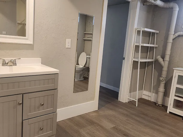 1634 S Merrill St — Photo 12