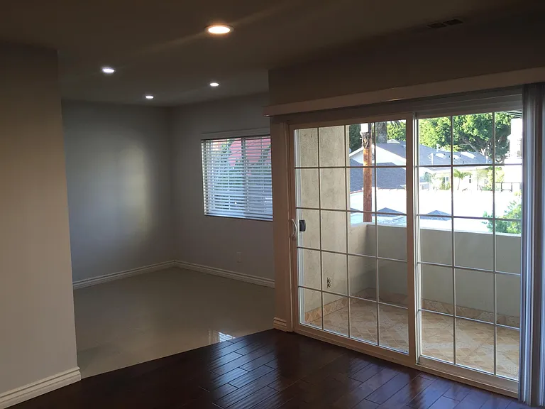 4180 La Salle Ave #2 — Photo 16