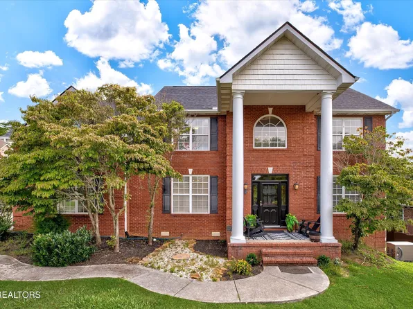 8406 Harbor Cove Dr, Knoxville, TN 37938