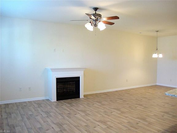 4th image of 1607 Thomason Trl