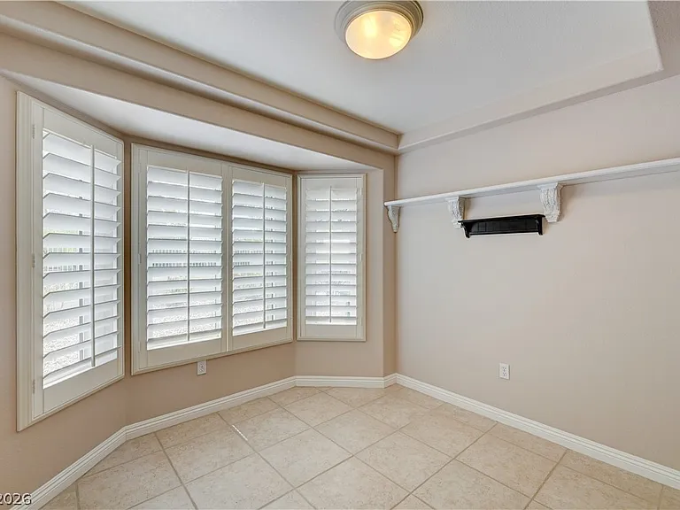 10609 Paradise Point Dr — Photo 12