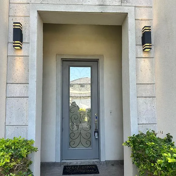 1822 Sunset Dr — Photo 2