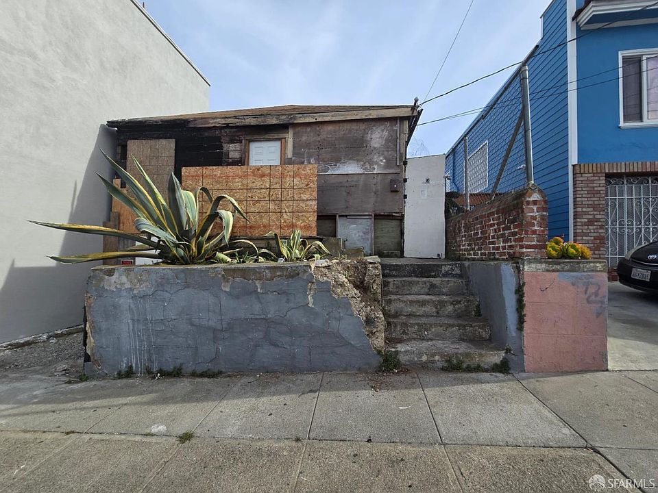 1st image of 109 Lowell St