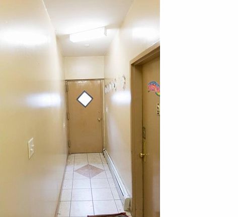 4th image of 861 E 169th St