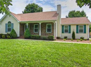 1807 Cross Creek Dr, Murfreesboro, TN 37127