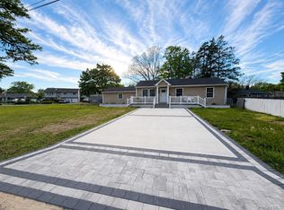 1013 Merriam Road, Bay Shore, NY 11706