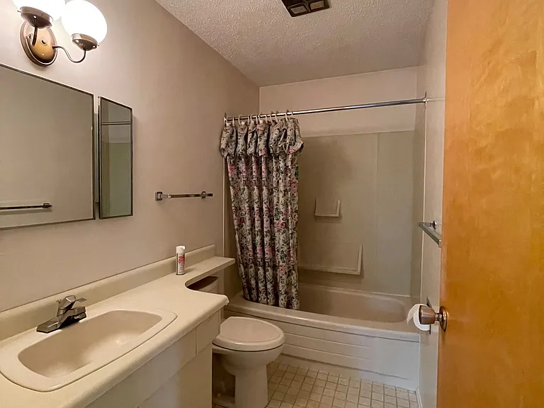 5611 115th St NW — Photo 24