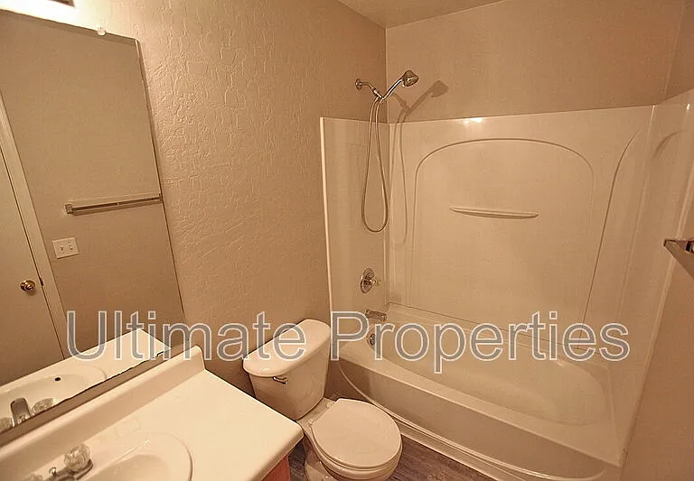 6132 N Florence Ave — Photo 13