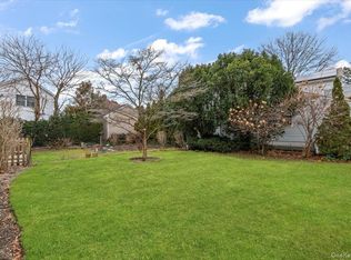 13 Elm Street, Greenvale, NY 11548