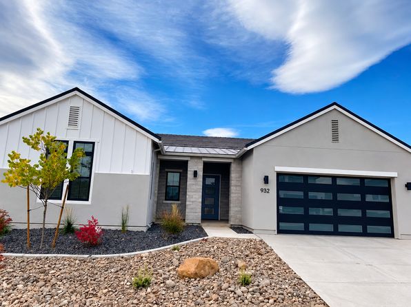 932 Little Star Dr