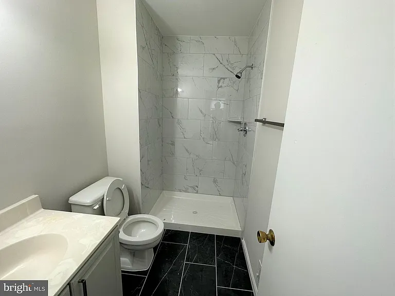 7822 Brookview Ct — Photo 17
