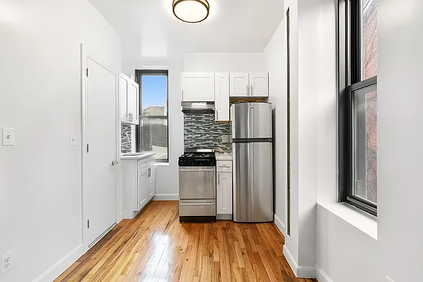 Rented by Compass | media 13