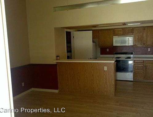 2nd image of 1432 W Emerald Ave Unit 624