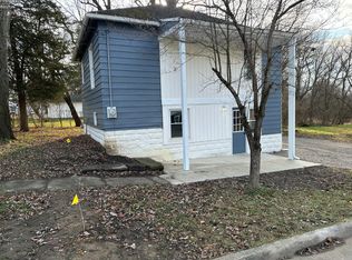 611 Woodland Ave, Willard, OH 44890