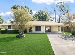 165 Radcliffe Dr, Lafayette, LA 70501