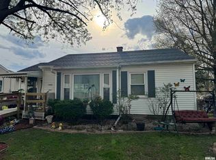 1503 Summer St, Pekin, IL