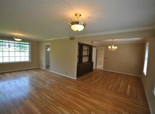 6319 Saint Henry Dr, Nashville, TN 37205