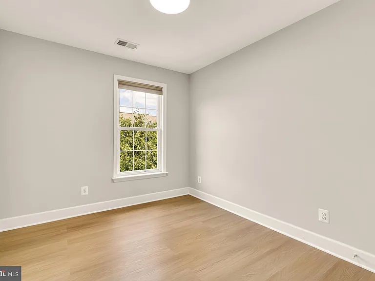 2513 Bronze Stone Pl — Photo 37