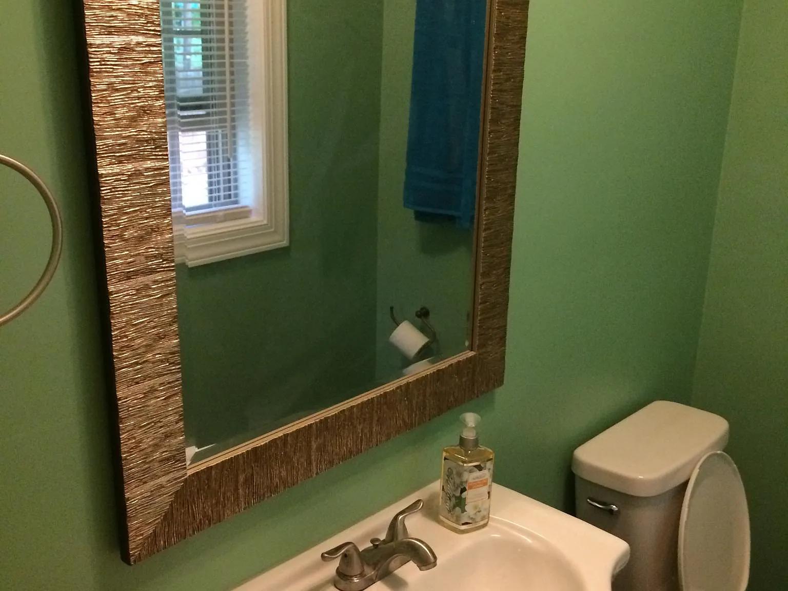 180 White Oak Ln — Photo 4
