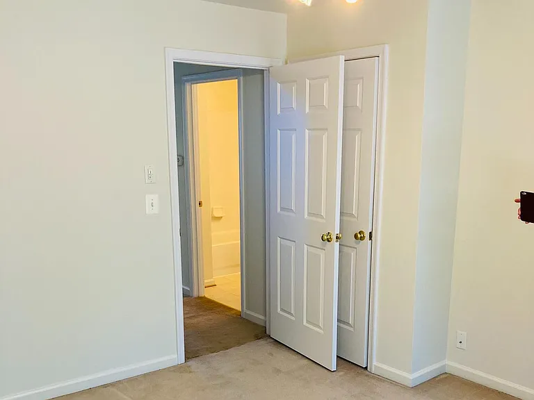 2985 Huntington Grove Sq — Photo 18