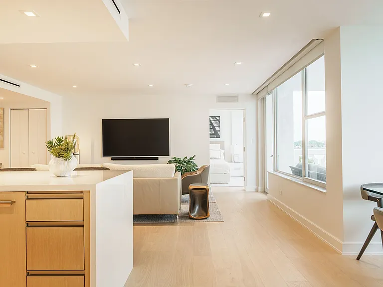 333 Sunset Living Room