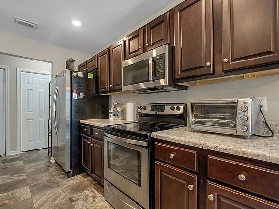 4th image of 4741 Silent Creek Ln