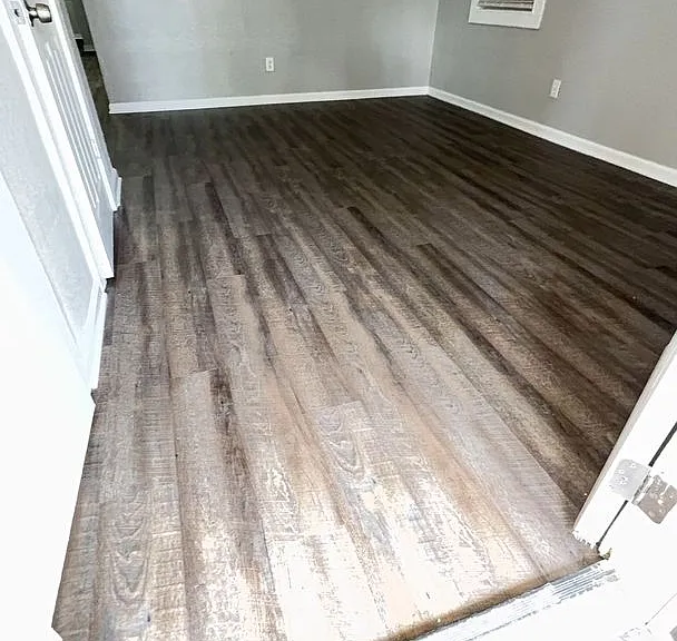 838 Crockett Pl — Photo 6