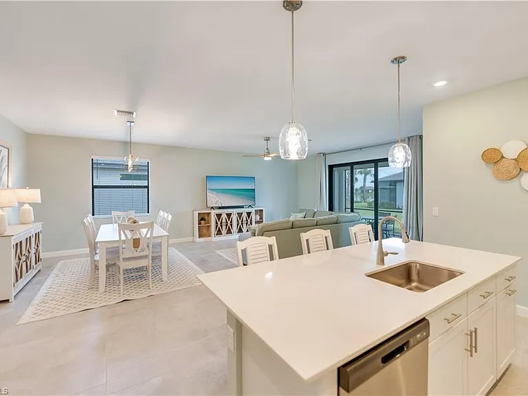 18546 Ives Dr — Photo 9