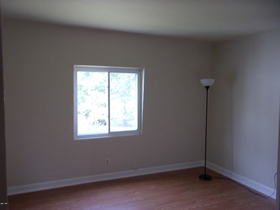2nd image of 4252 Langley Ct SE #6