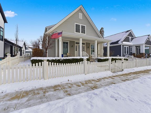 3rd image of 5767 Hickory Dr