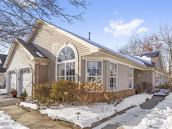 5th image of 9 Pine Valley Road