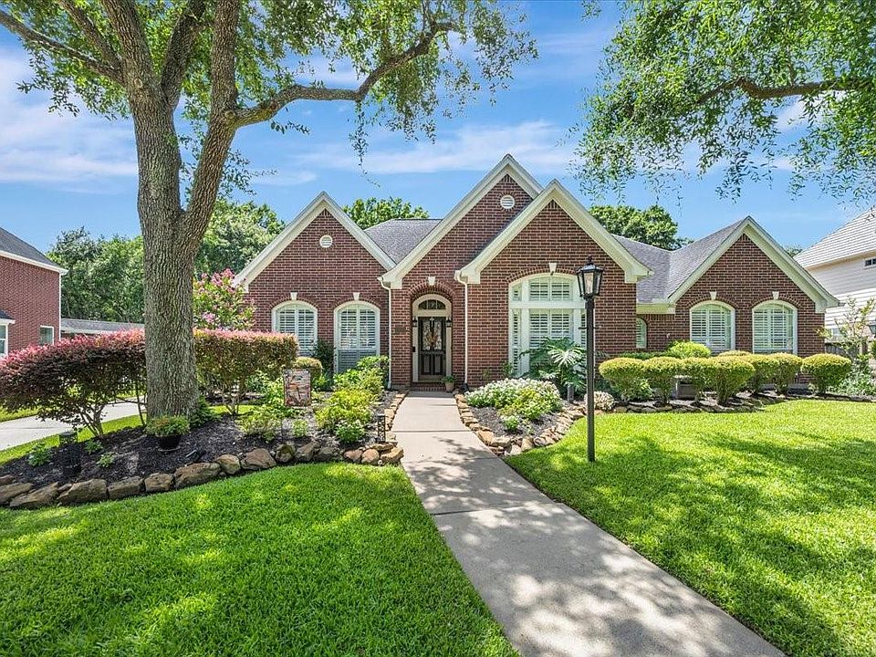1st image of 17027 Chapel Park Way