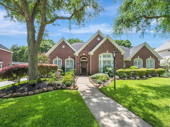 17027 Chapel Park Way, Houston, TX 77059