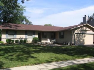 1333 Cumberland Cir E, Elk Grove Village, IL 60007