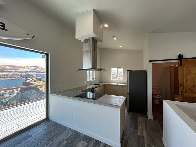 Bluff Rd — Photo 15