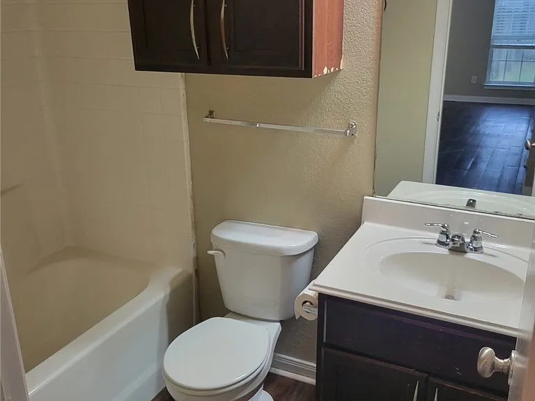 4121 McFarland Dr — Photo 6