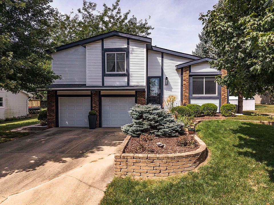 1st image of 207 Greenleaf Dr