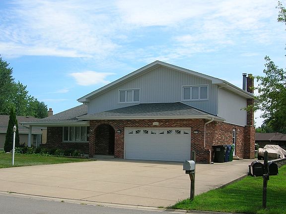 3rd image of 12055 Lake View Dr