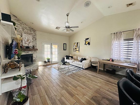 5th image of 710 N Marshall Loop Rd