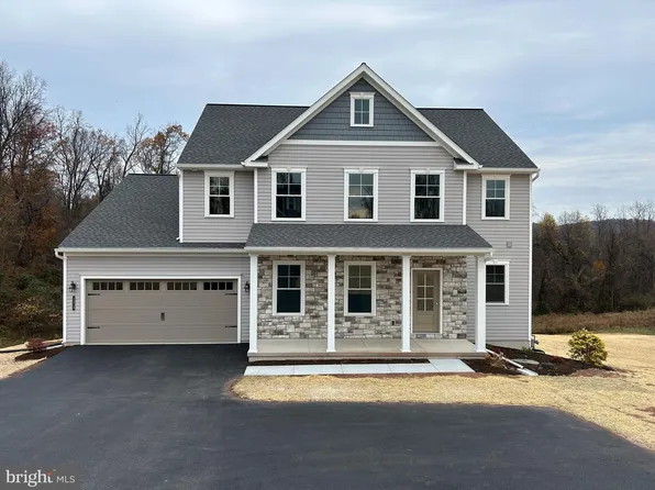 173 Magnolia Dr, Middletown, PA 17057