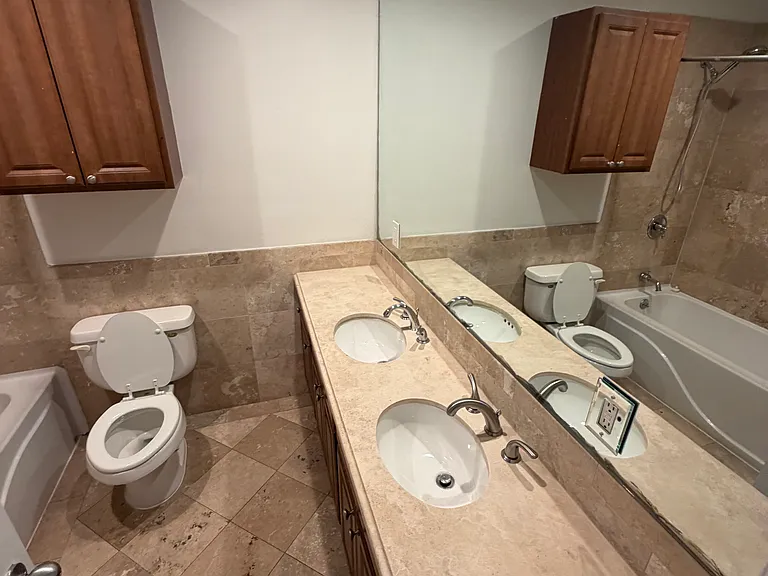 7770 Meadow Rd #218 — Photo 9
