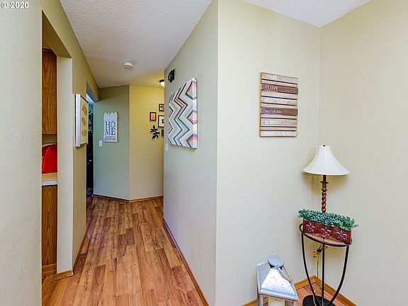 4th image of 6008 NE 73rd Cir