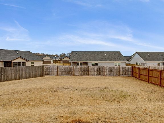 4th image of 205 Lockeland Park Dr